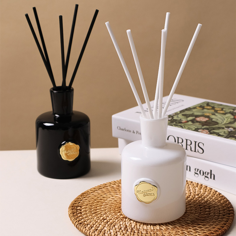 Home Fragrance Reeds - 200MLフレームレスリードディフューザーアロマセラピーセット、室内家庭用、リビングルームの高級フレグランス装飾