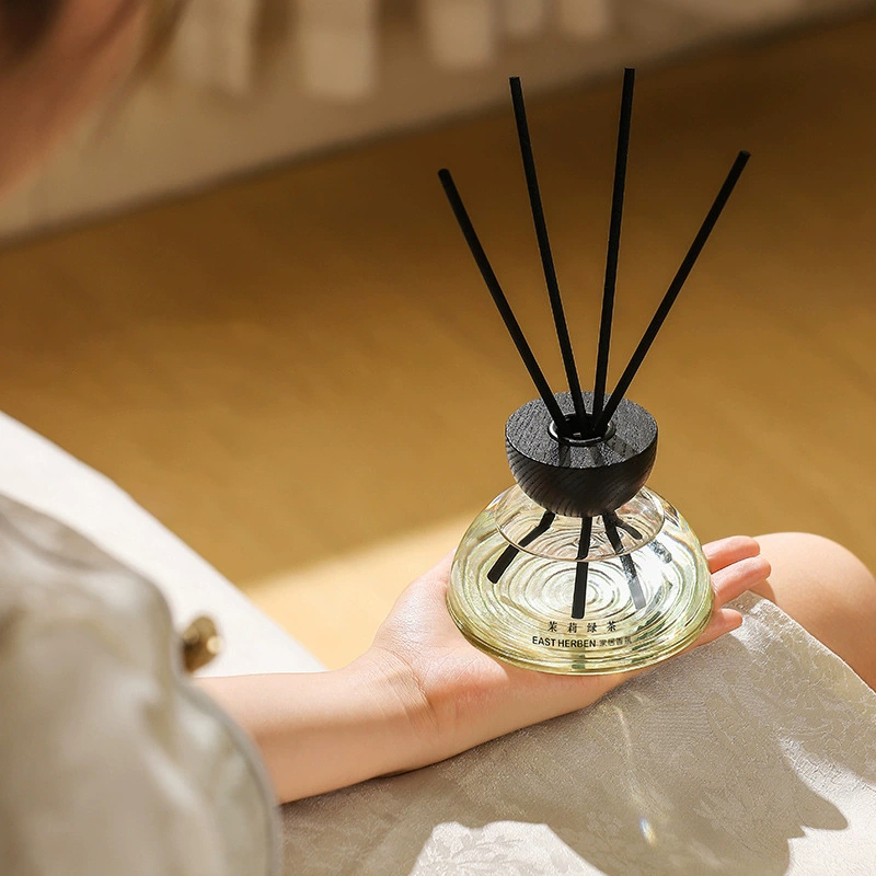 200 ミリリットルリードディフューザーボトルエッセンシャル - Home Fragrance Reeds のレビューと価格