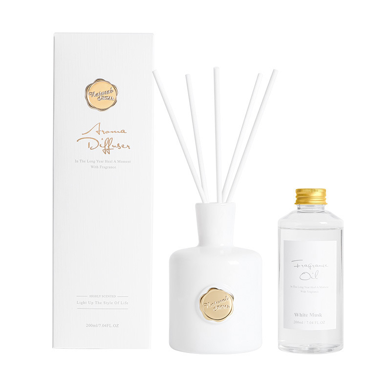 200MLフレームレスリードディフューザーアロマセラピーセッ - Home Fragrance Reeds のレビューと価格